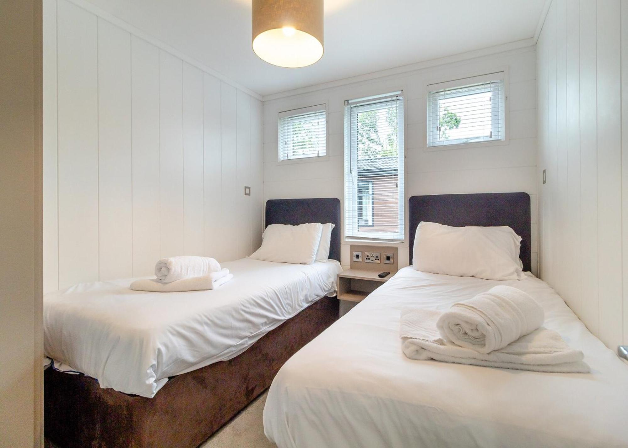 Norfolk Woods Resort And Spa Narborough  Екстериор снимка